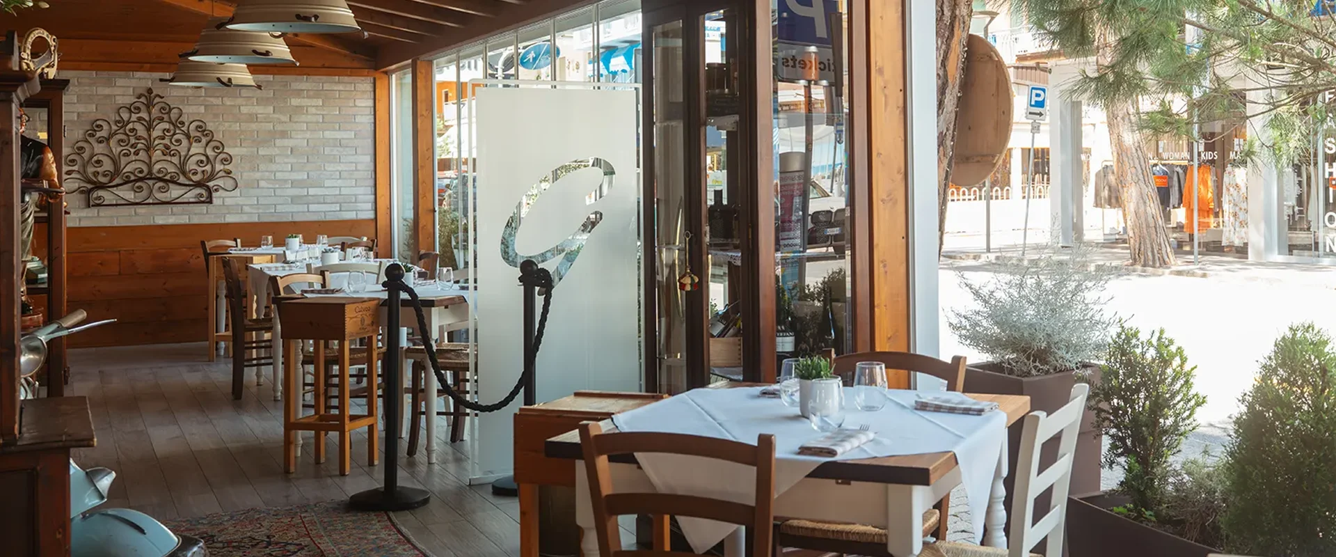 interno-ristorante-gusteo-fronte-via-bafile-jesolo